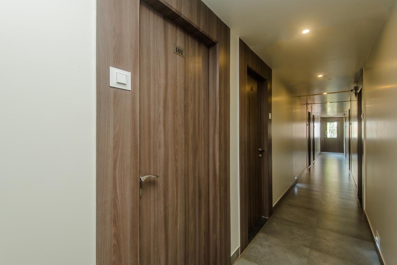Oyo 13857 Hotel Imperial Umele 外观 照片